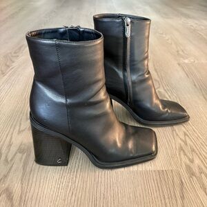 Circus by Sam Edelman Black Heeled Boots